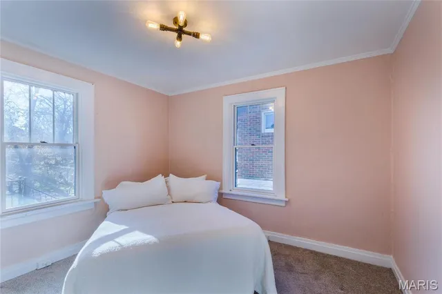 $2,000 | 324 Eldridge Avenue, Rock Hill, MO 63119