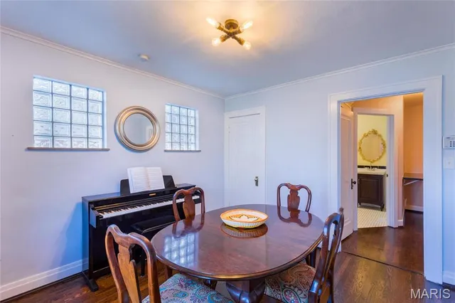 $2,000 | 324 Eldridge Avenue, Rock Hill, MO 63119