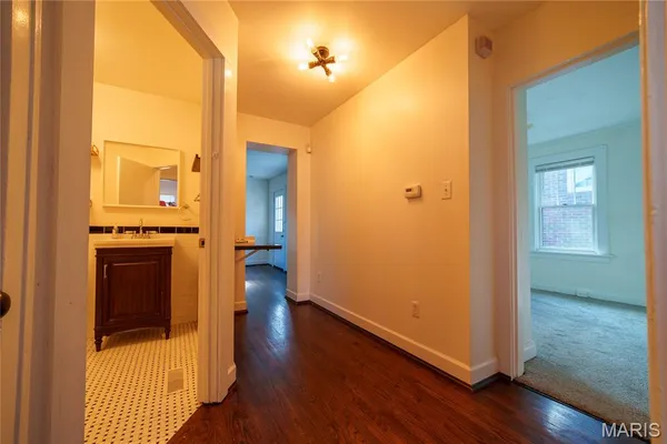 $2,000 | 324 Eldridge Avenue, Rock Hill, MO 63119