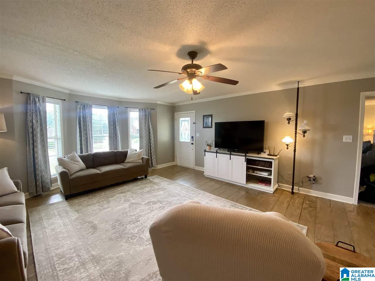 910 Ridgeway Drive Oneonta, AL 35121 - Photo 9 of 39 Gallery Image 9