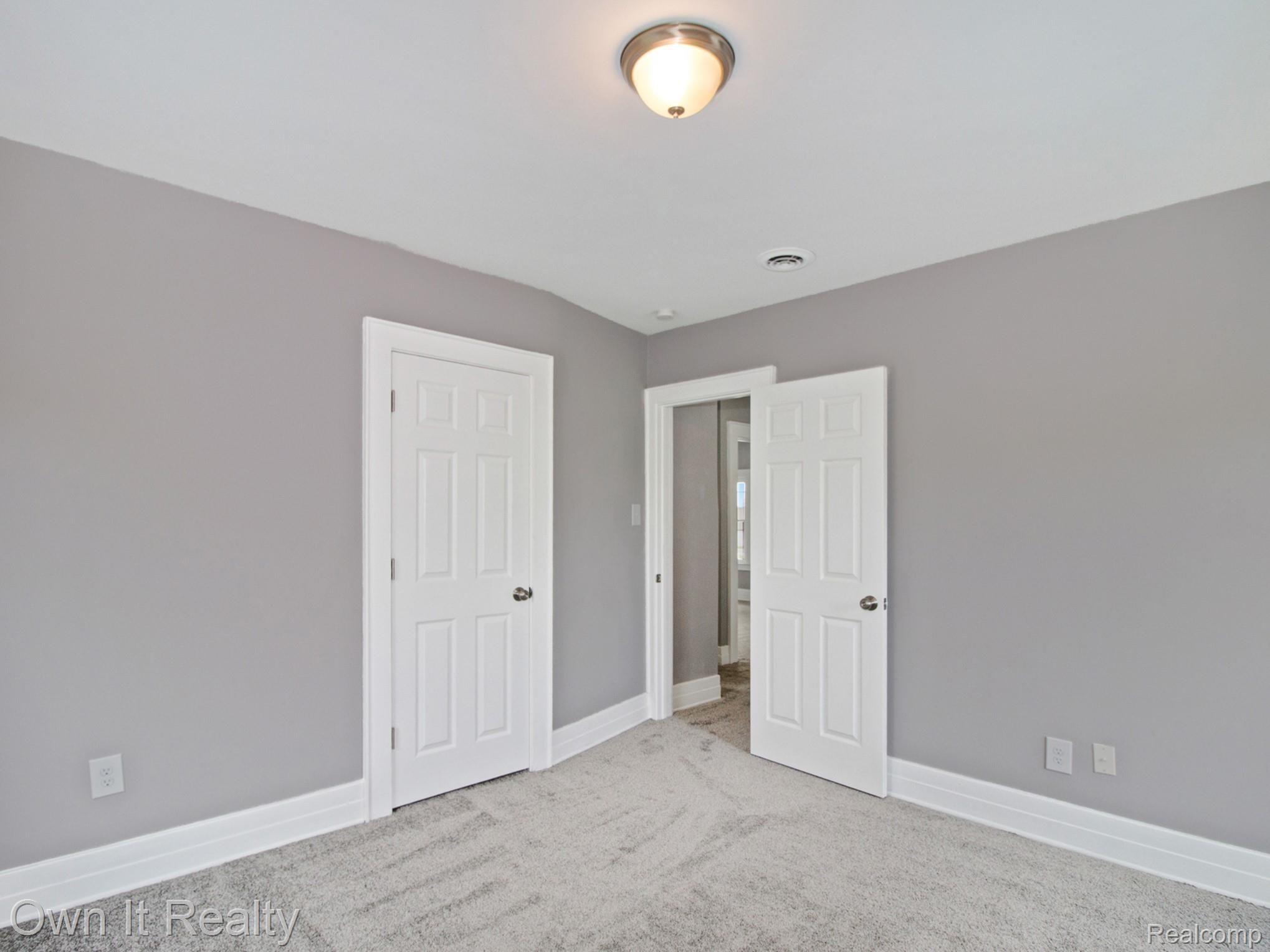 20363 Wick Road Taylor, MI 48180 - Photo 35 of 40 IMG_1329_30.jpg