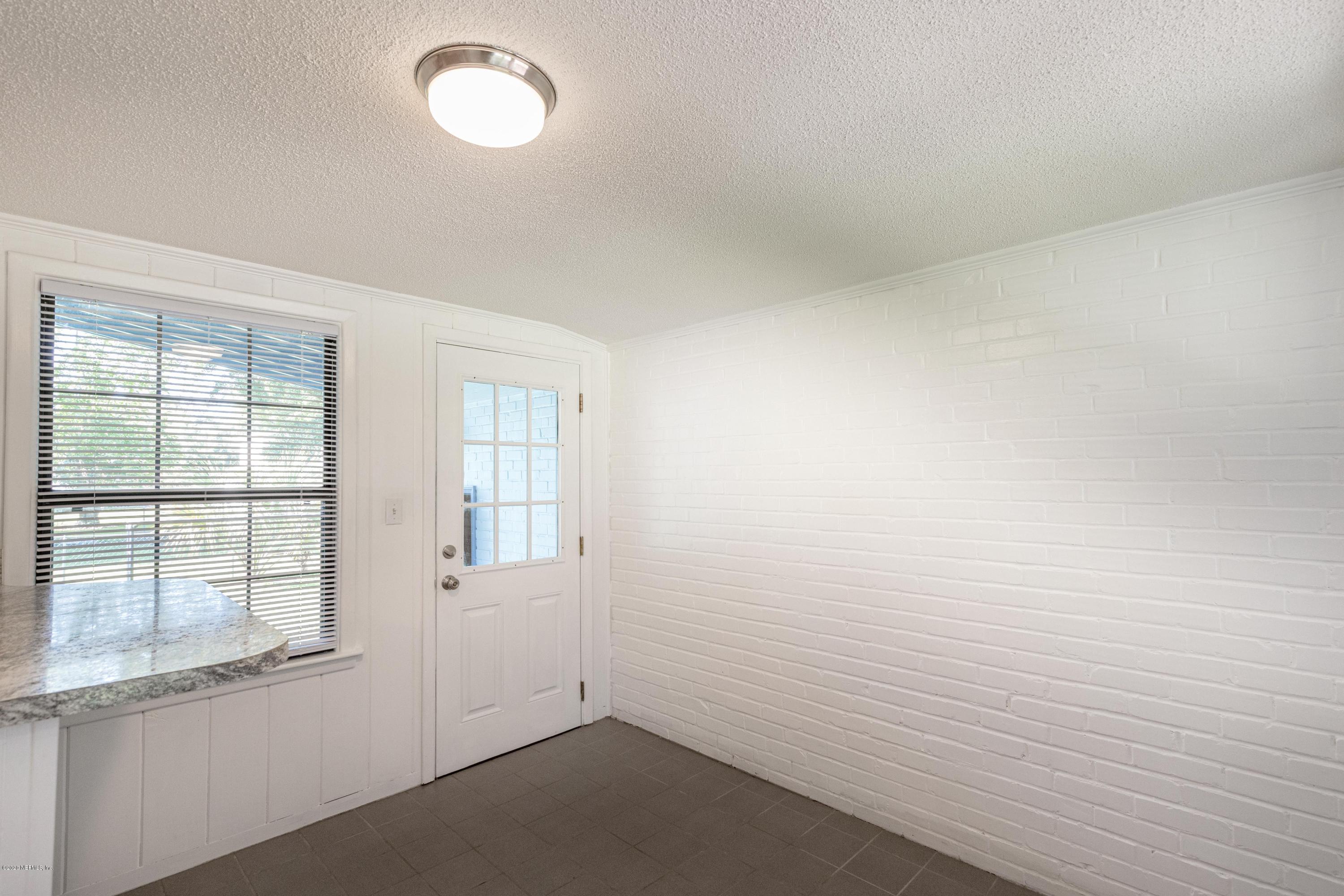 9728 Lily Road Jacksonville, FL 32246 - Photo 30 of 42 31 Breakfast nook