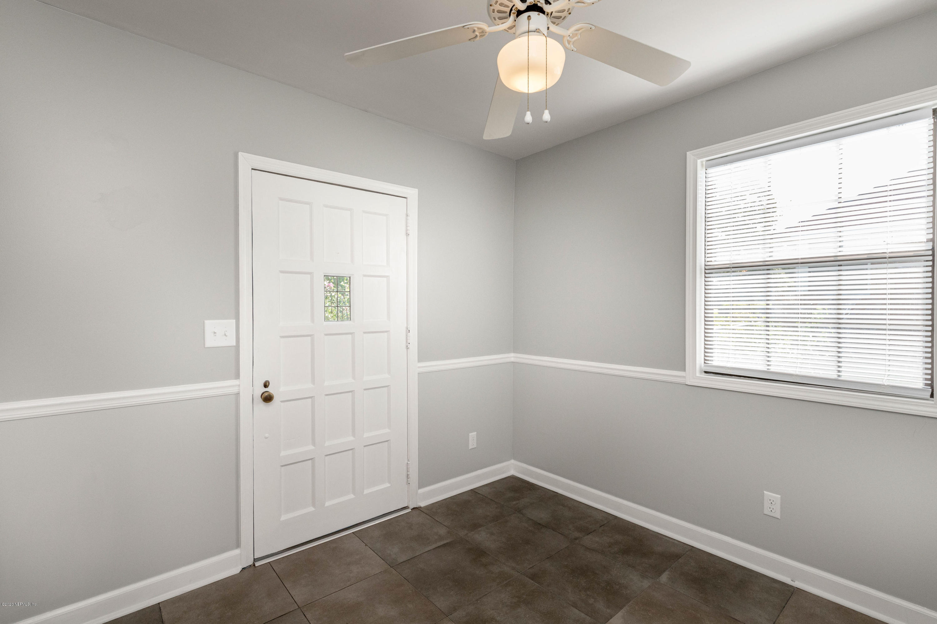 9728 Lily Road Jacksonville, FL 32246 - Photo 6 of 42 7Foyer
