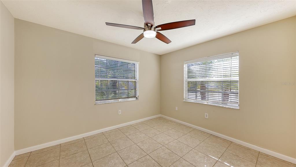 2425 Aspinwall Street, Unit 2425 Sarasota, FL 34237 - Photo 15 of 22