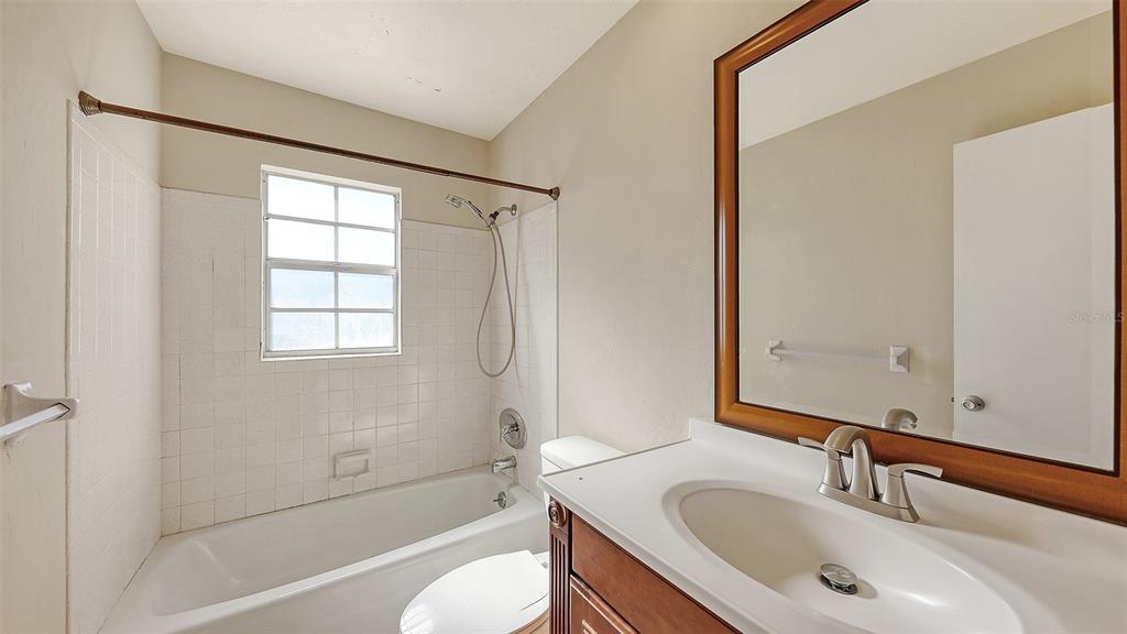 2425 Aspinwall Street, Unit 2425 Sarasota, FL 34237 - Photo 17 of 22