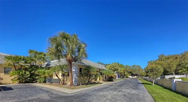 $149,900 | 2425 Aspinwall Street, Unit 2425, Sarasota, FL 34237
