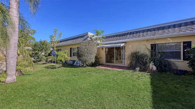 $159,900 | 2425 Aspinwall Street, Unit 2425, Sarasota, FL 34237