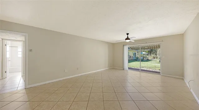 $159,900 | 2425 Aspinwall Street, Unit 2425, Sarasota, FL 34237