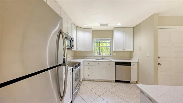 $149,900 | 2425 Aspinwall Street, Unit 2425, Sarasota, FL 34237