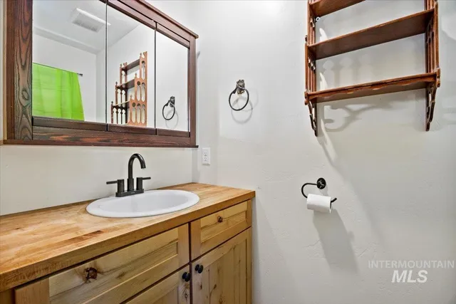 $855,000 | 2909 South 1110th Street East, Hagerman, ID 83332