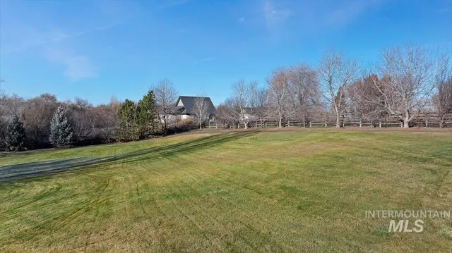 $855,000 | 2909 South 1110th Street East, Hagerman, ID 83332