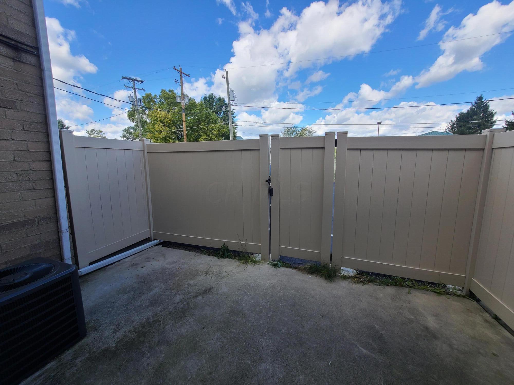 5076 Godown Road, Unit E Columbus, OH 43220 - Photo 18 of 19 20220926_124938