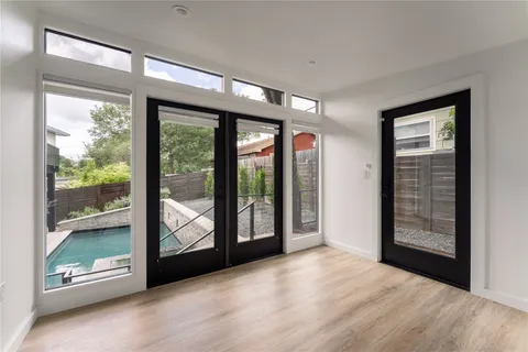 $2,100,000 | 2200 De Verne Street, Austin, TX 78704