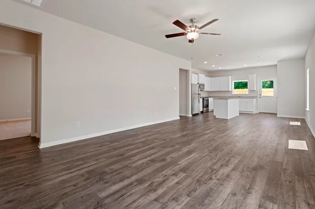 a front view of house with yard