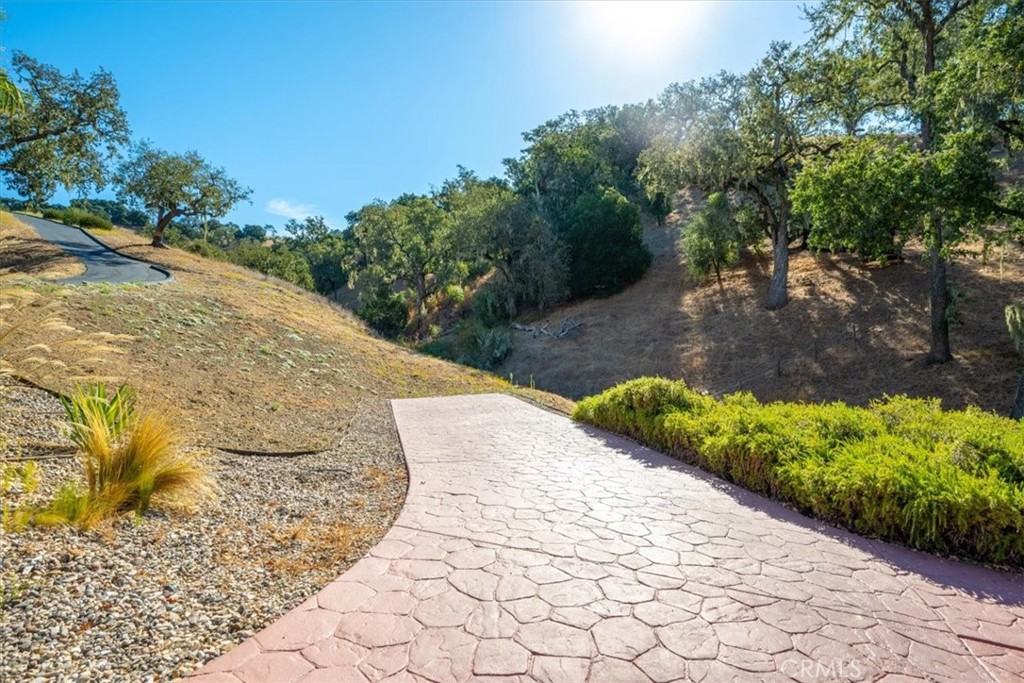 9905 Corriente Road Atascadero, CA 93422 - Photo 47 of 53 Gallery Image 47