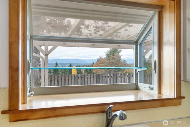 $525,000 | 2821 Sanders Avenue, Bremerton, WA 98310