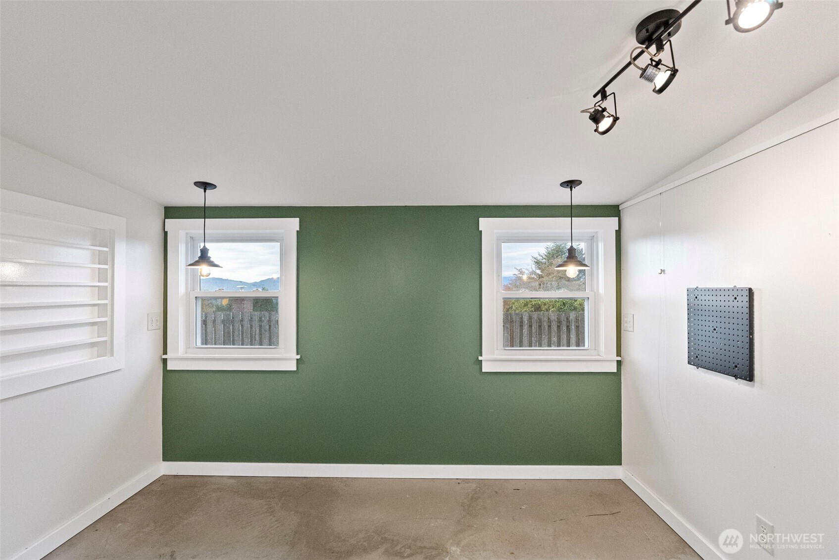 2821 Sanders Avenue Bremerton, WA 98310 - Photo 14 of 40 a view of livingroom with window