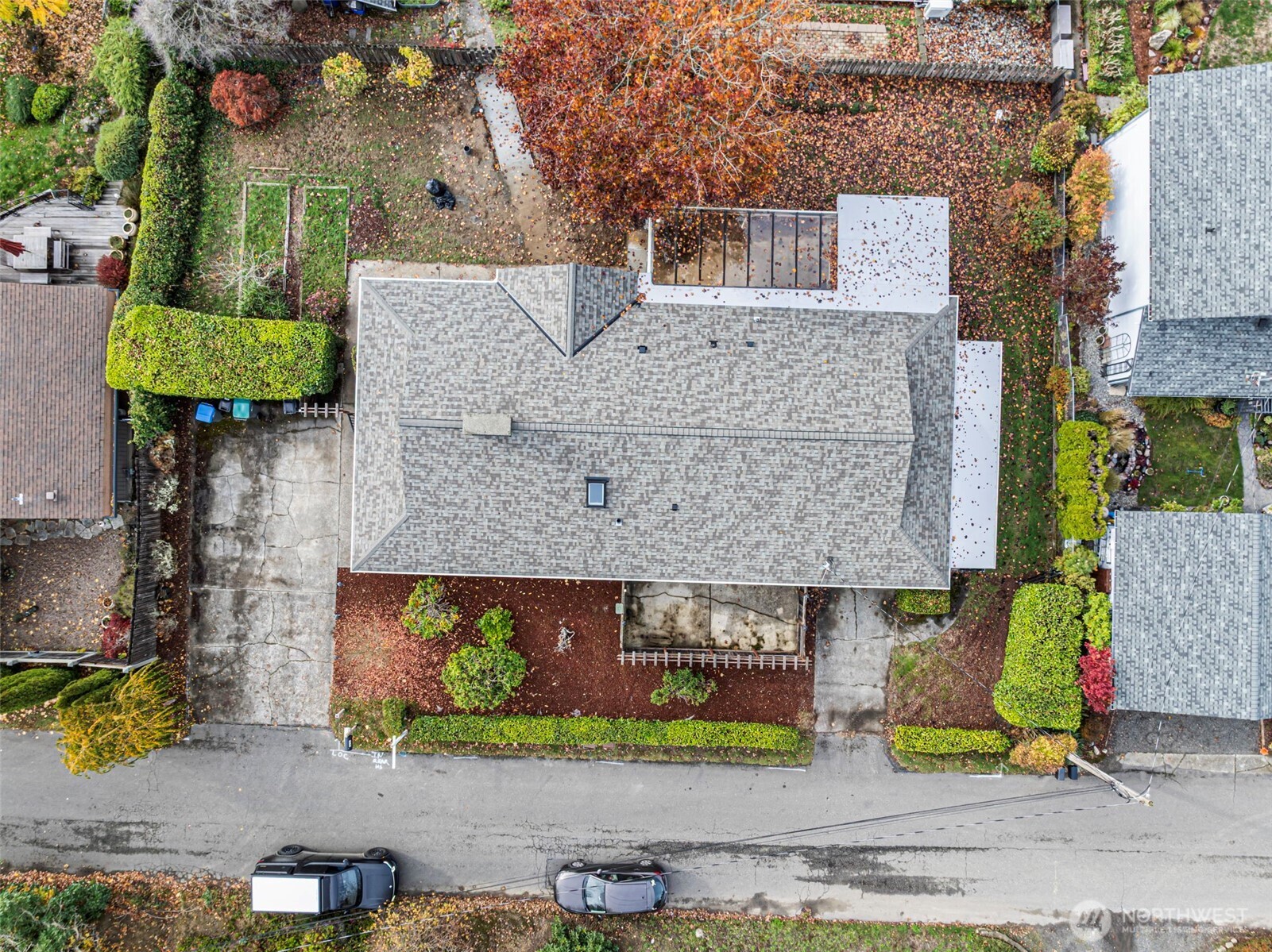 2821 Sanders Avenue Bremerton, WA 98310 - Photo 36 of 40 an aerial view of a house with a yard and a garage