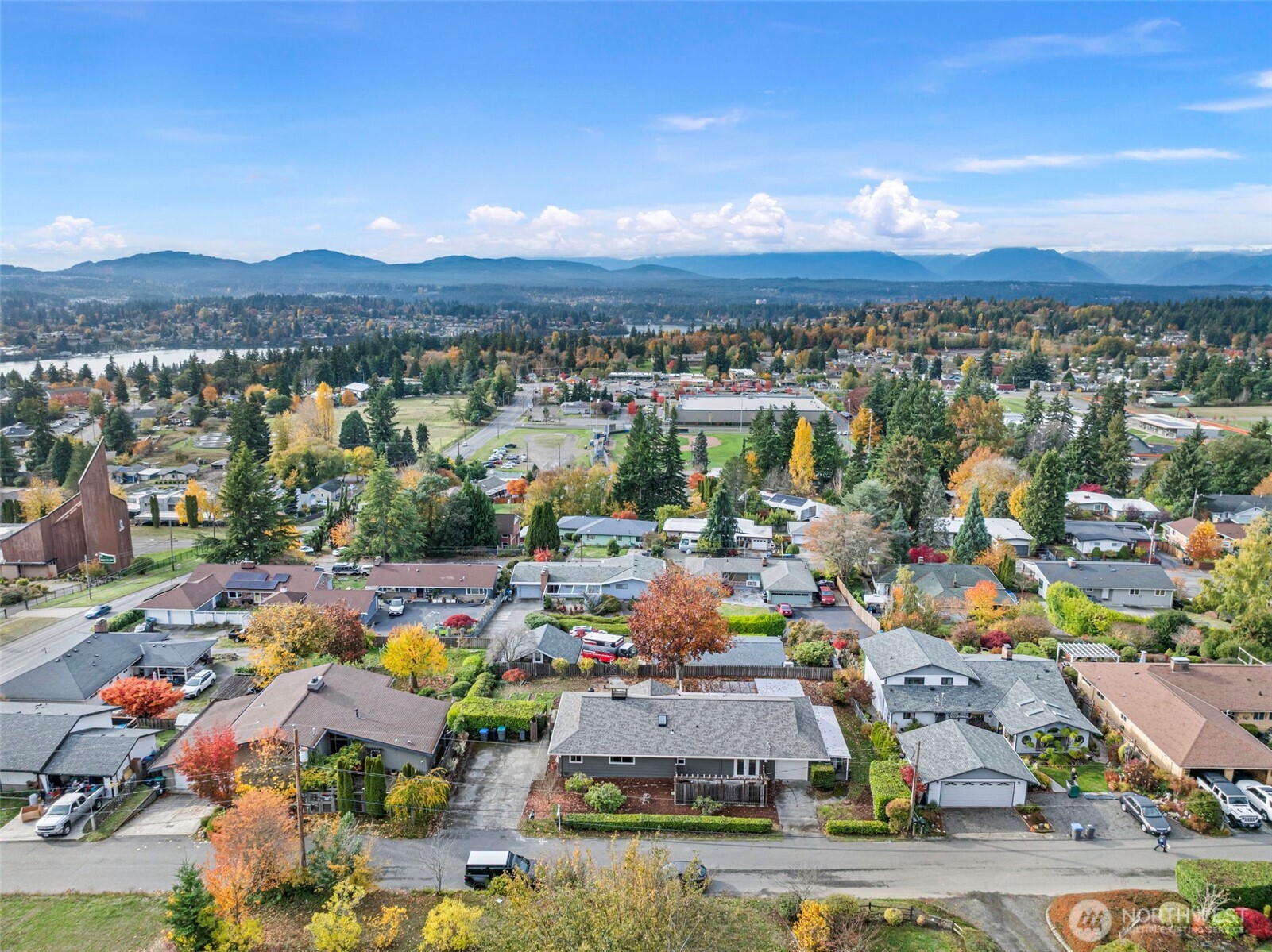 2821 Sanders Avenue Bremerton, WA 98310 - Photo 39 of 40 a view of a city