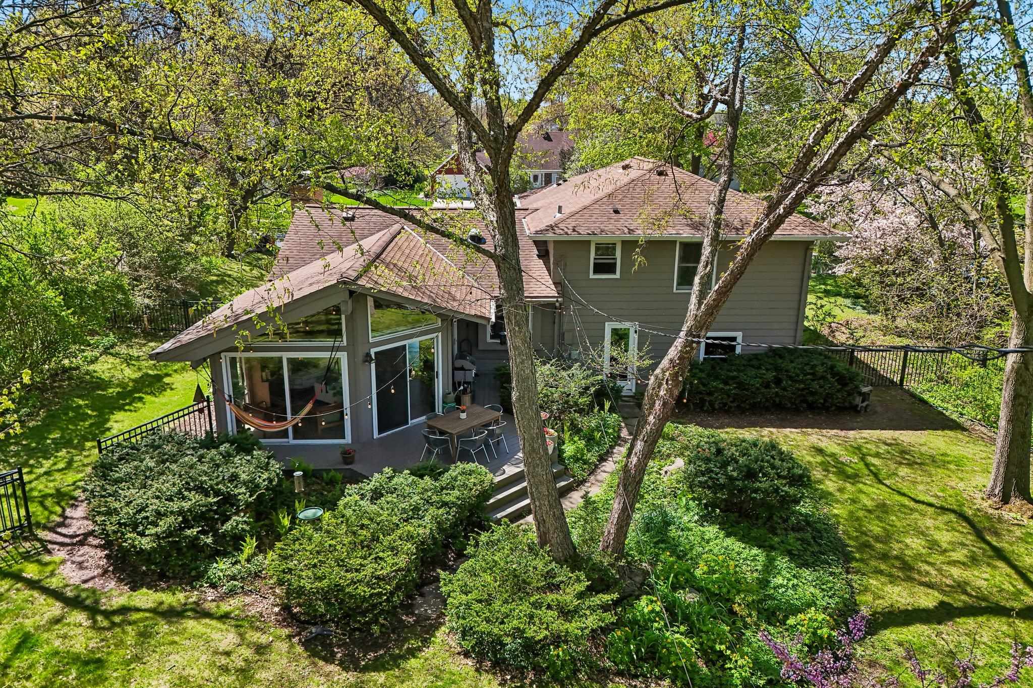 5522 Barton Road Madison, WI 53711 - Photo 2 of 40