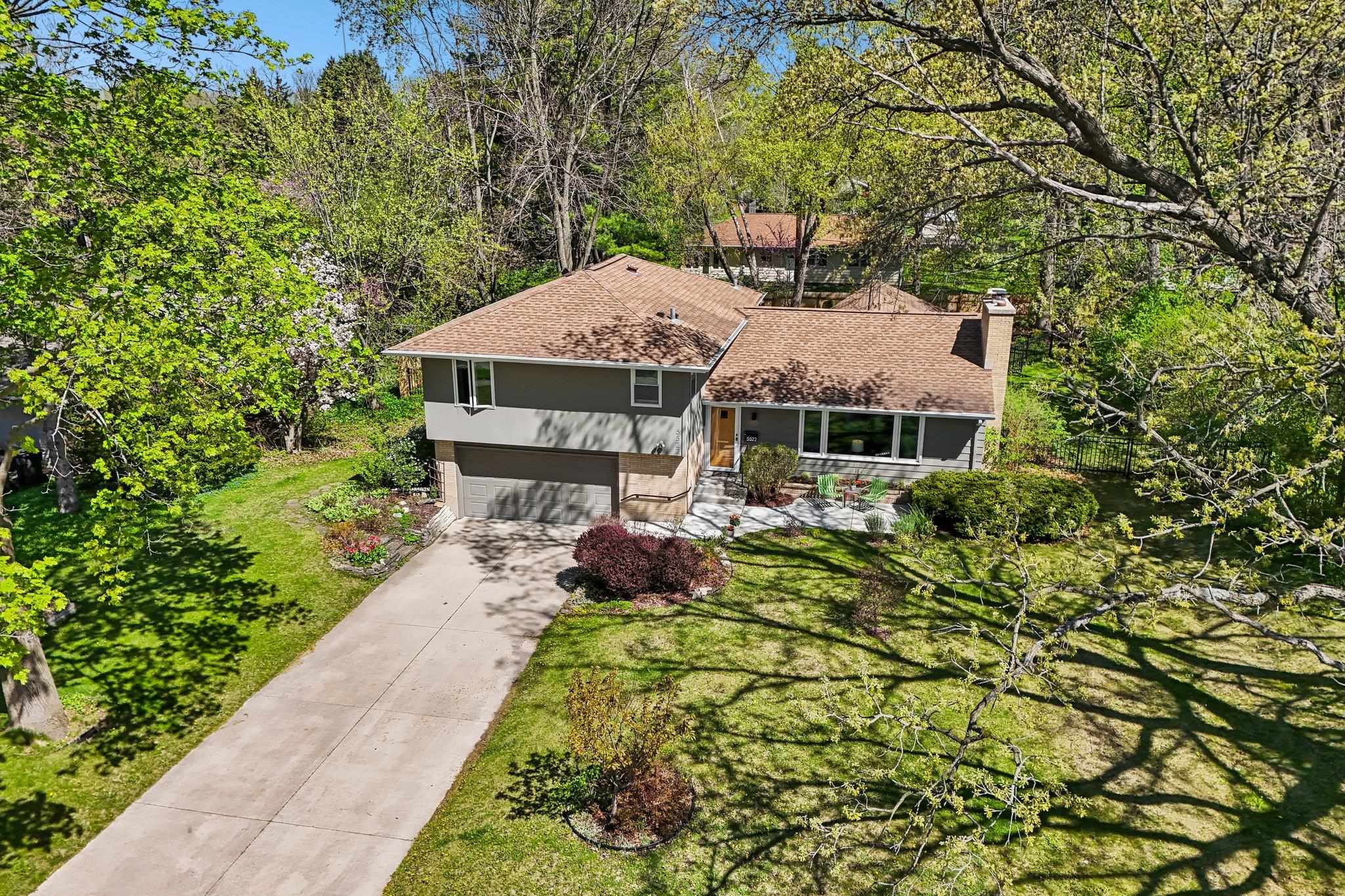 5522 Barton Road Madison, WI 53711 - Photo 38 of 40