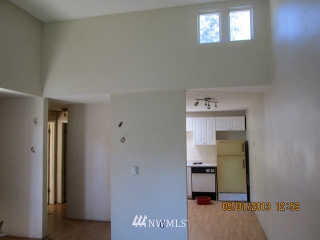4308 Northeast Sunset Boulevard, Unit D2 Renton, WA 98059 - Photo 5 of 11 Gallery Image 5
