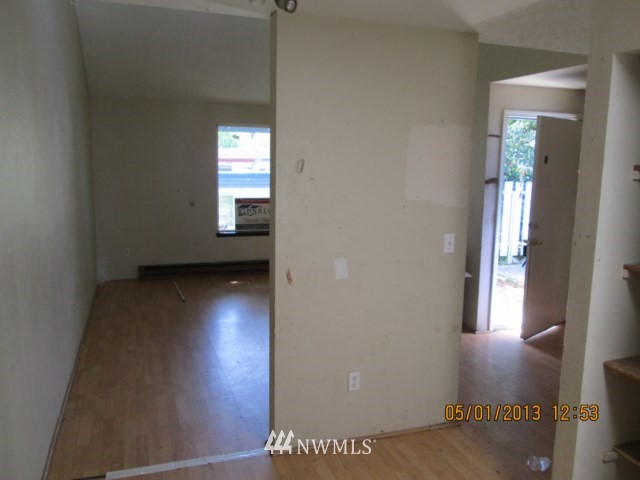 4308 Northeast Sunset Boulevard, Unit D2 Renton, WA 98059 - Photo 6 of 11 Gallery Image 6