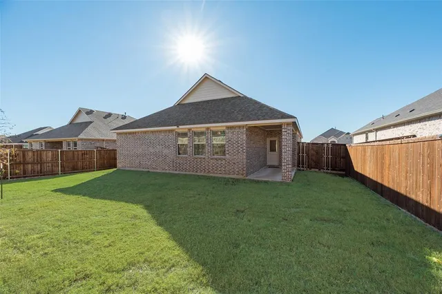 $2,500 | 3305 Appleton Street, Little Elm, TX 75068