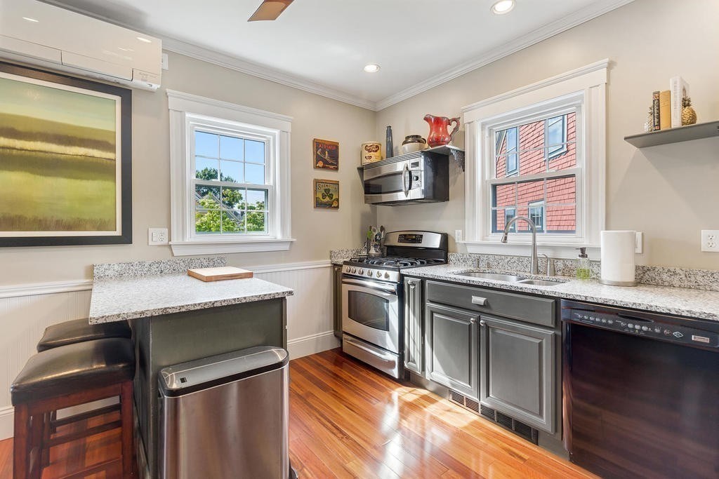 140 Highland Road Somerville, MA 02144 - Photo 16 of 41 Gallery Image 16