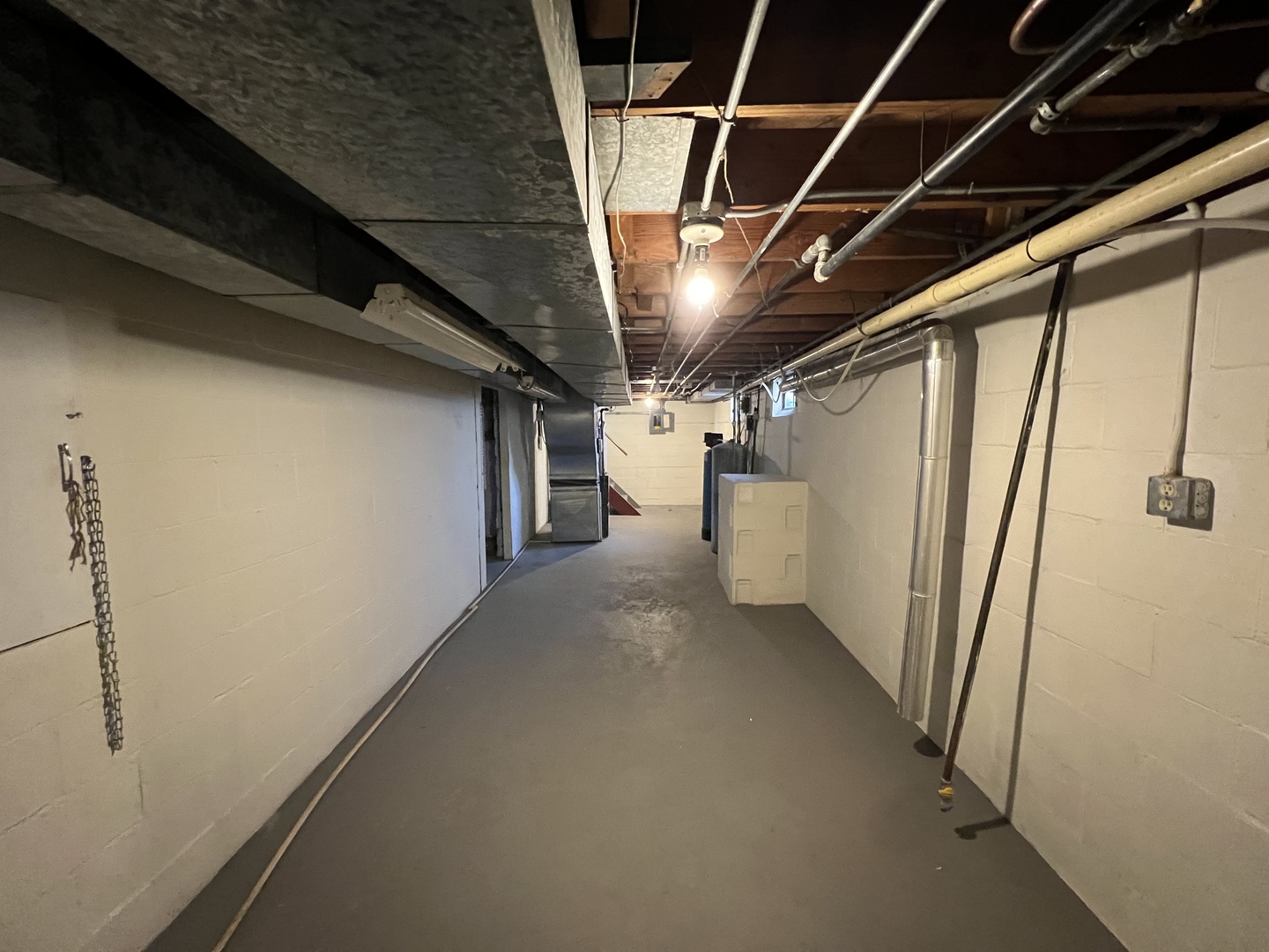 1630 Jonathan Avenue Rockford, IL 61103 - Photo 21 of 23 a view of small space