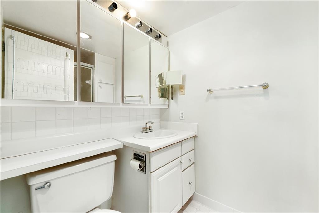 5600 Munhall Road, Unit 709 Pittsburgh, PA 15217 - Photo 13 of 25 Gallery Image 13