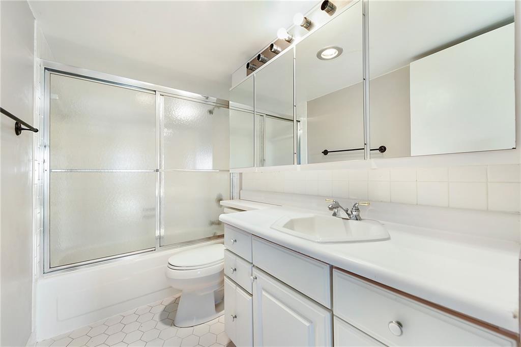 5600 Munhall Road, Unit 709 Pittsburgh, PA 15217 - Photo 17 of 25 Gallery Image 17