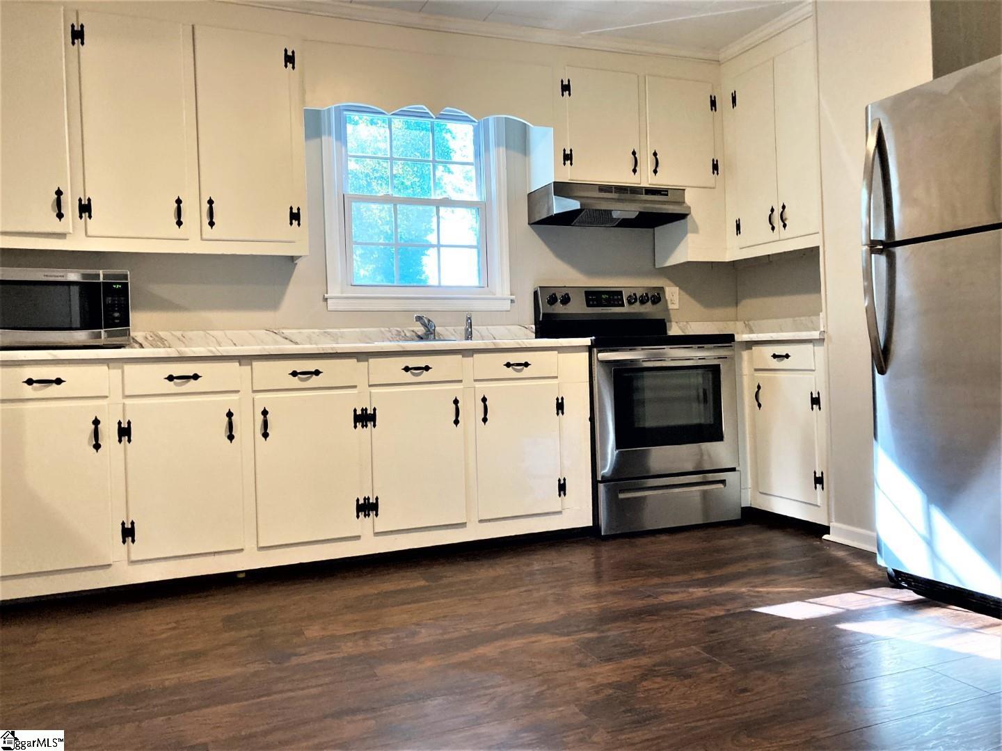 474 Old Hunts Bridge Road Greenville, SC 29617 - Photo 14 of 36 Gallery Image 14