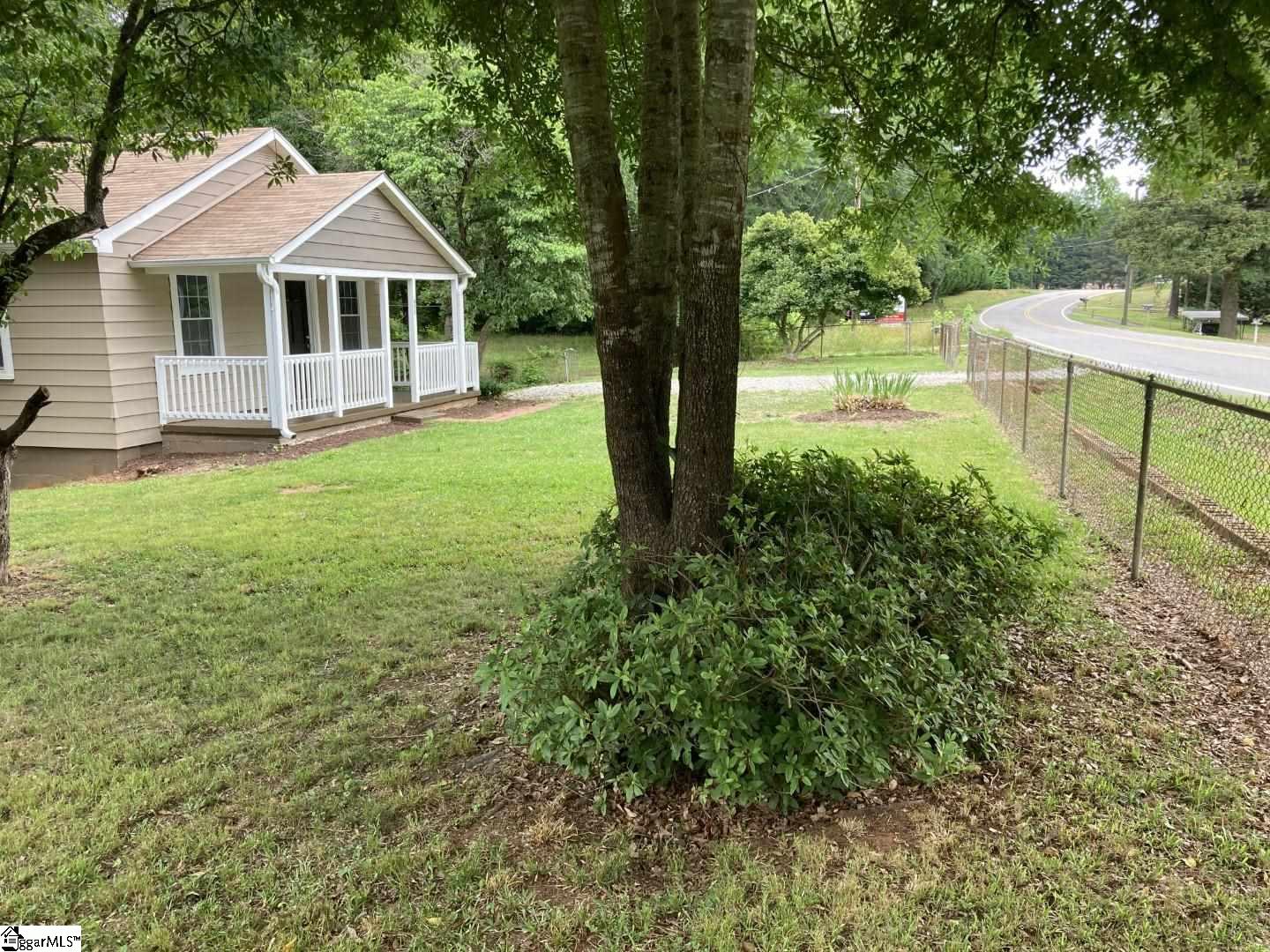 474 Old Hunts Bridge Road Greenville, SC 29617 - Photo 34 of 36 Gallery Image 34