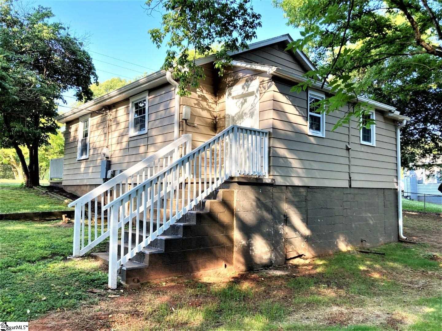 474 Old Hunts Bridge Road Greenville, SC 29617 - Photo 8 of 36 Gallery Image 8