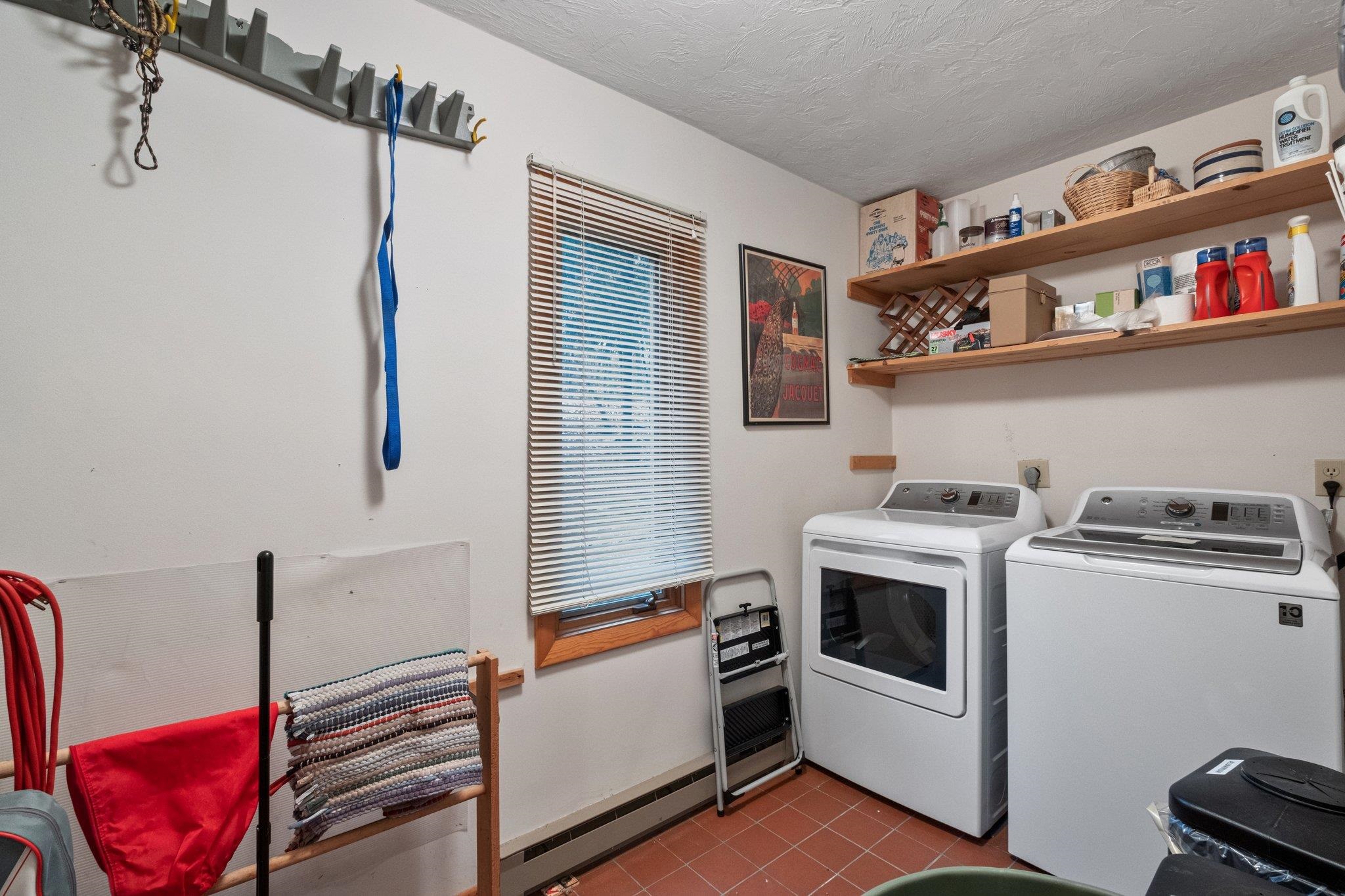 98 Loon Brook Road Lincoln, NH 03251 - Photo 5 of 36 Gallery Image 5
