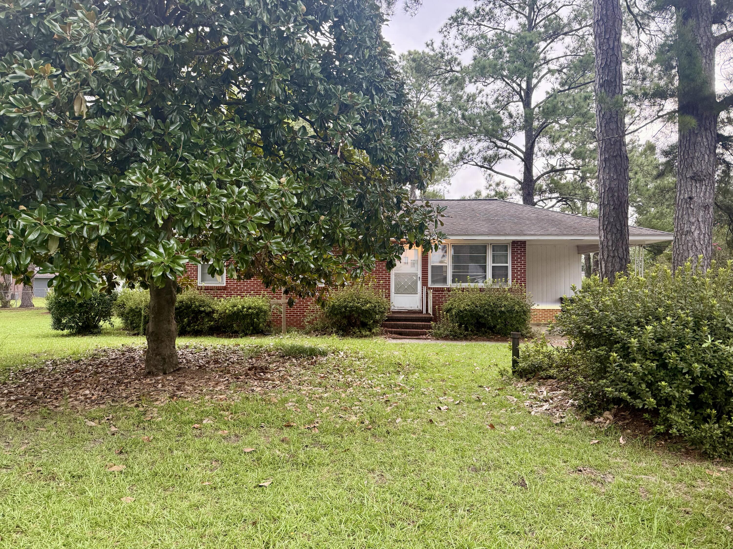 522 Hillcrest Street Millen, GA 30442 - Photo 1 of 11 IMG_7108