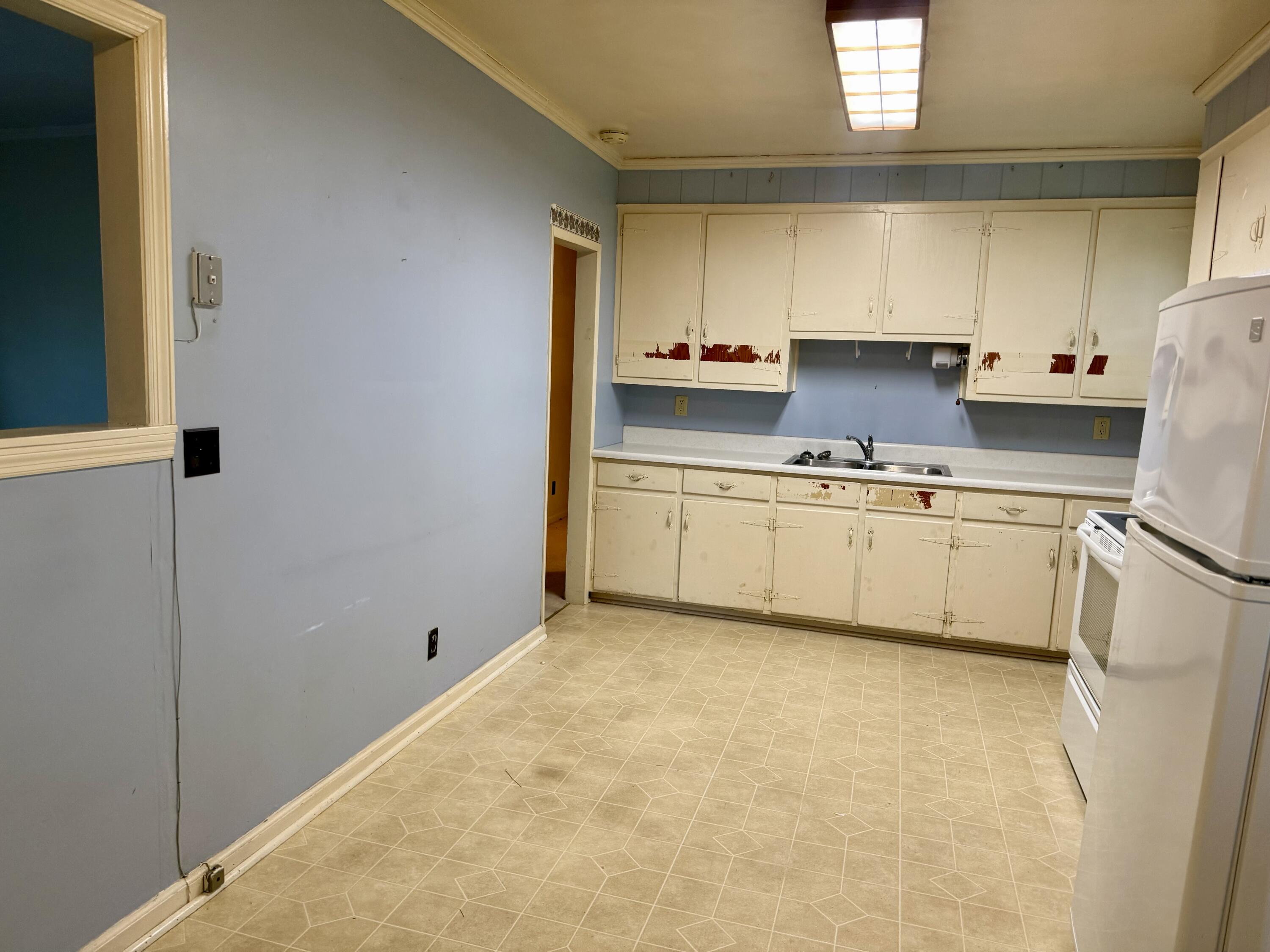 522 Hillcrest Street Millen, GA 30442 - Photo 4 of 11 IMG_7066