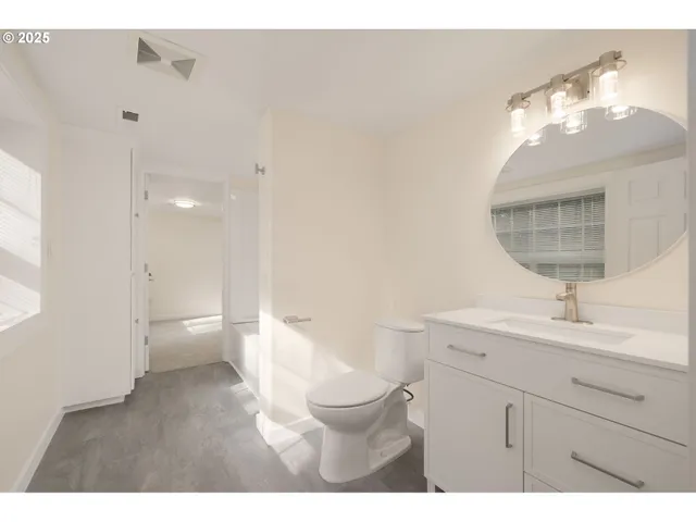 $719,950 | 11340 Northwest Pumpkin Court, Portland, OR 97229