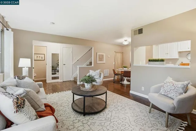 $355,000 | 1045-1045 Mohr Lane, Unit B, Concord, CA 94518