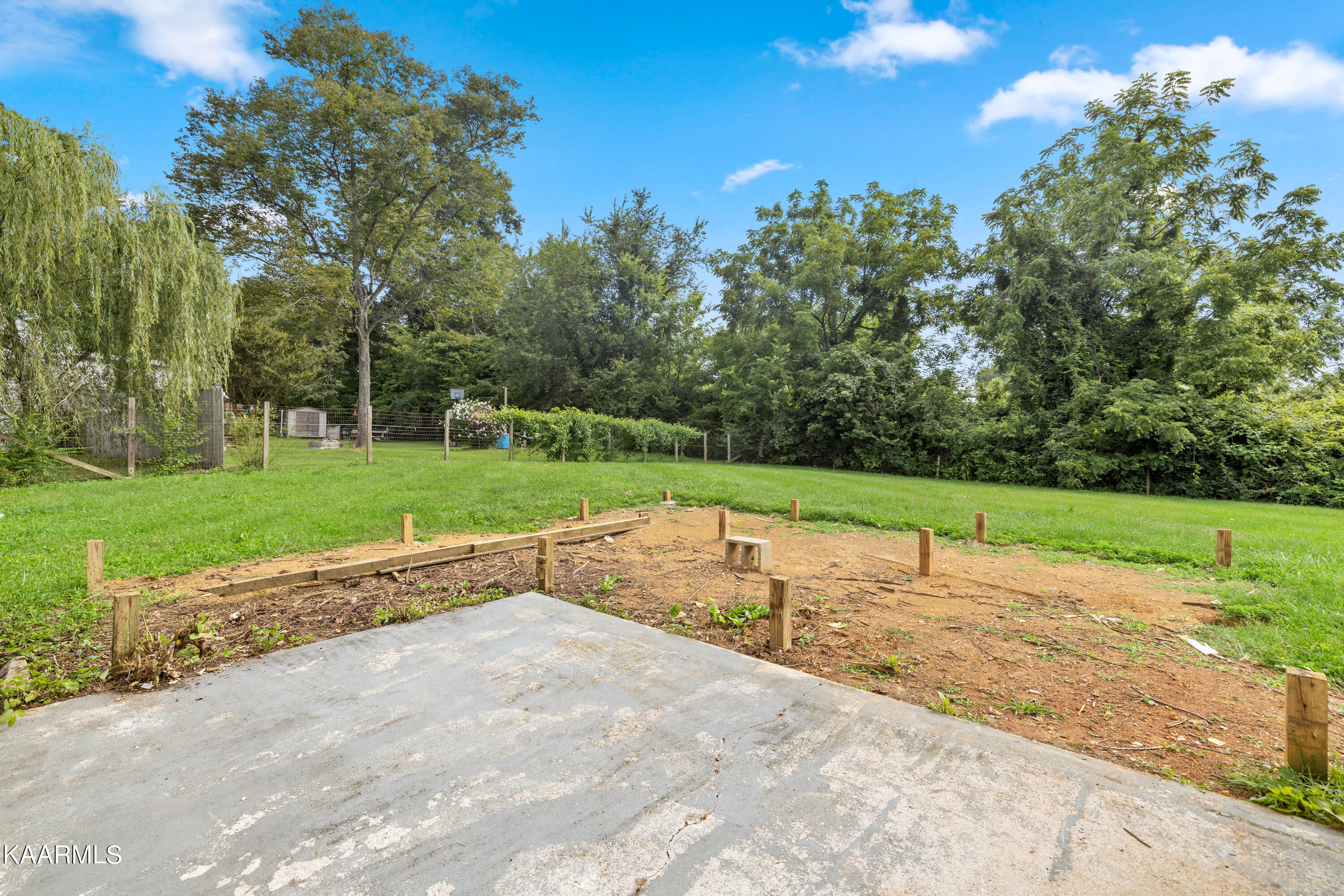 4904 Fennel Road Knoxville, TN 37912 - Photo 12 of 14 Positive Perceptions-12