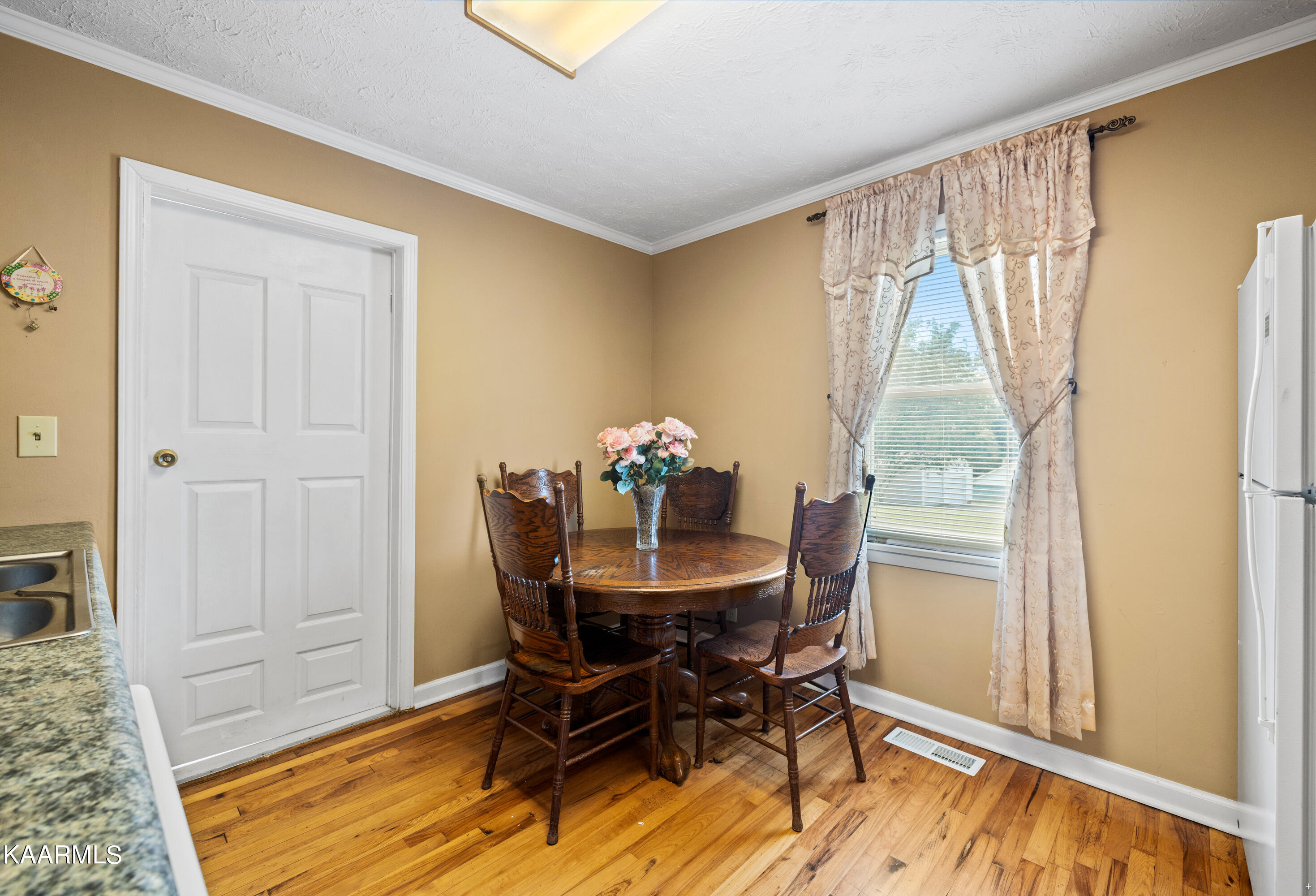 4904 Fennel Road Knoxville, TN 37912 - Photo 5 of 14 Positive Perceptions-5