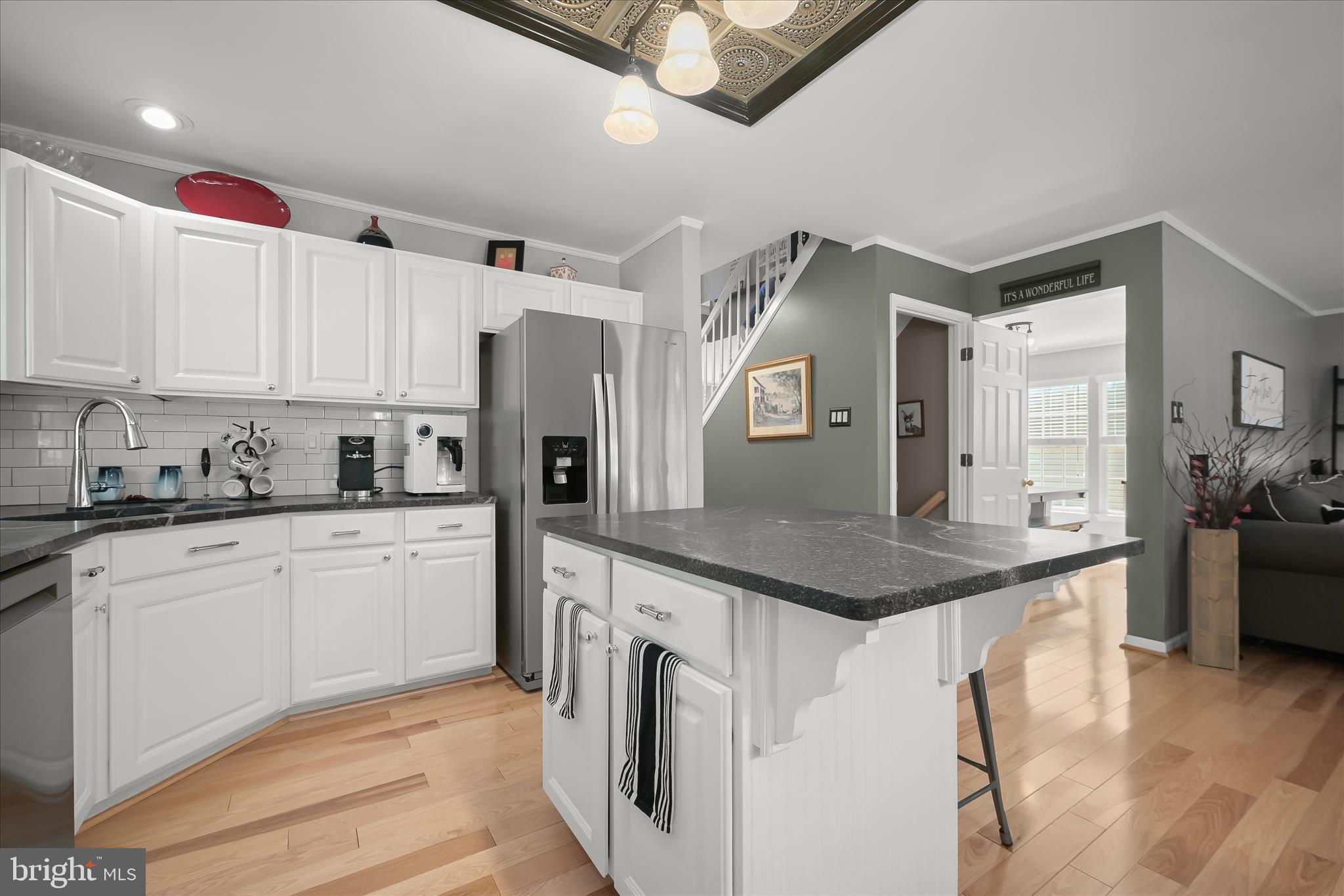 7036 Garden Walk Columbia, MD 21044 - Photo 17 of 62 Kitchen