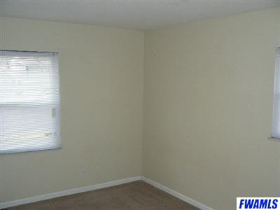 1733 Cinnamon Road Fort Wayne, IN 46825 - Photo 8 of 12 Gallery Image 8