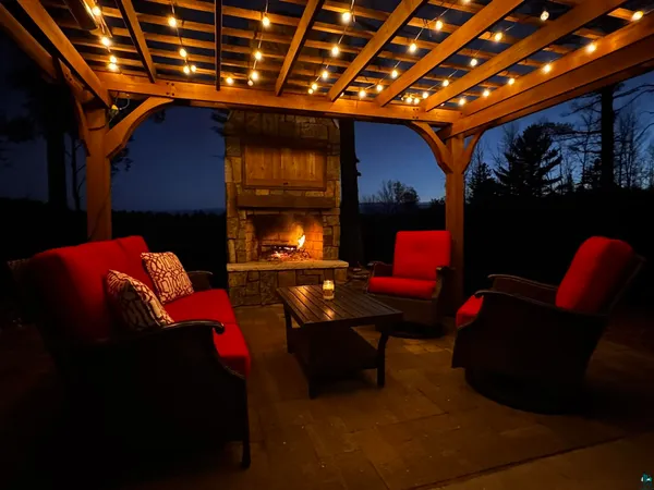 $1,150,000 | 1774 Highway 2 Two Harbors, Two Harbors, MN 55616