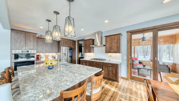 $1,150,000 | 1774 Highway 2 Two Harbors, Two Harbors, MN 55616