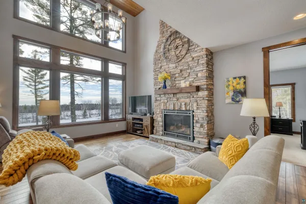 $1,150,000 | 1774 Highway 2 Two Harbors, Two Harbors, MN 55616