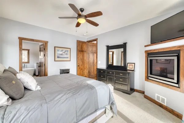 $1,150,000 | 1774 Highway 2 Two Harbors, Two Harbors, MN 55616