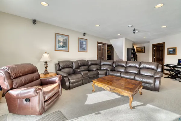 $1,150,000 | 1774 Highway 2 Two Harbors, Two Harbors, MN 55616