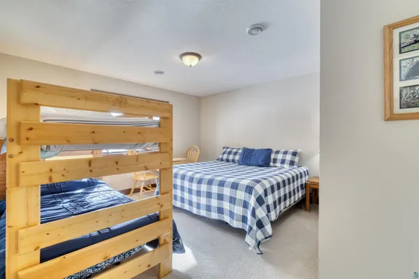 $1,150,000 | 1774 Highway 2 Two Harbors, Two Harbors, MN 55616